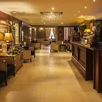 Greville Arms מלון