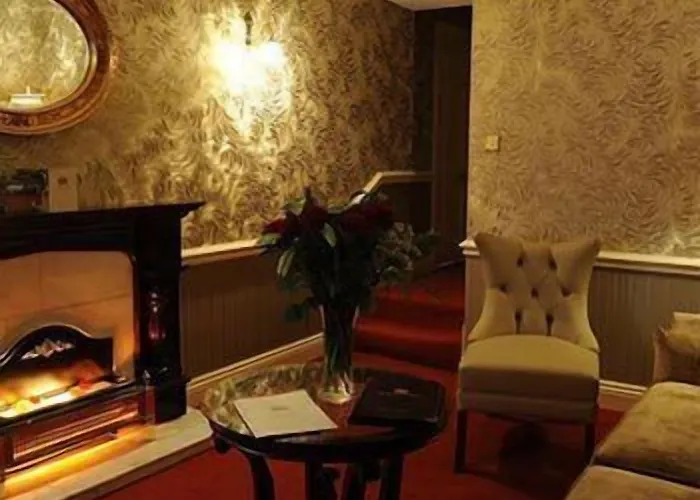 Greville Arms Hotell 3*