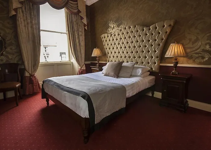 Szálloda Greville Arms 3*